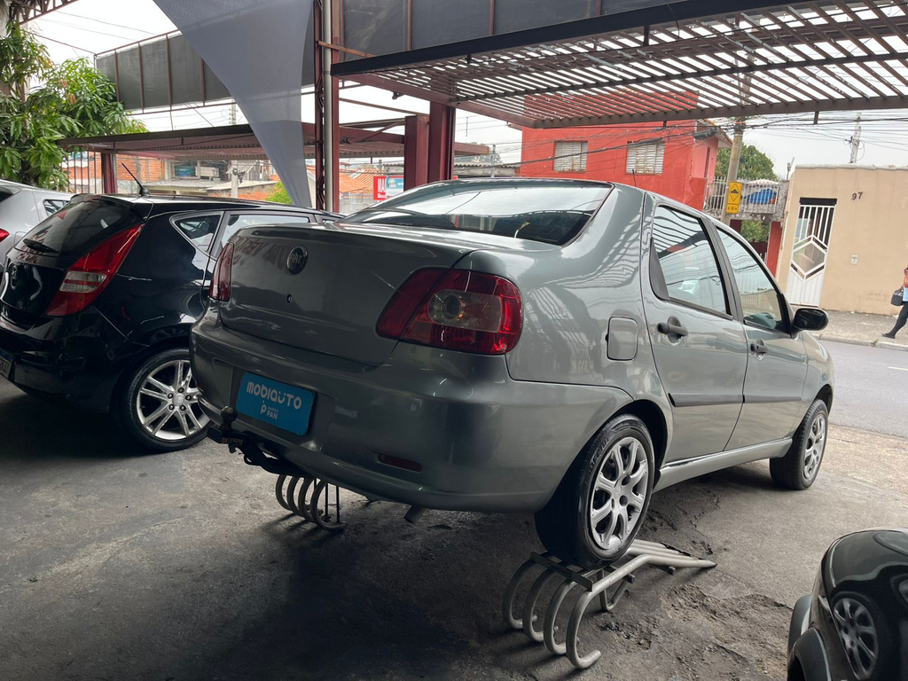 Fiat Siena Cinza