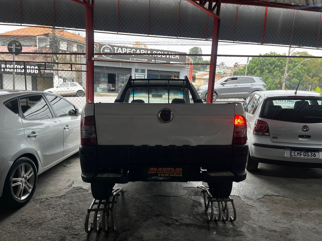 Fiat Strada Branco