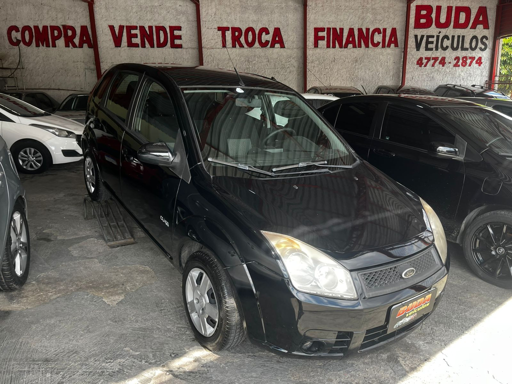 Ford Fiesta Hatch Preto