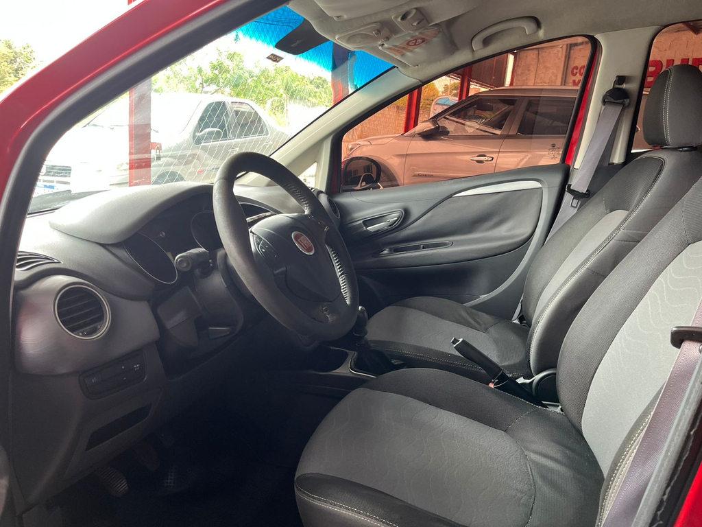 Fiat Punto Vermelho