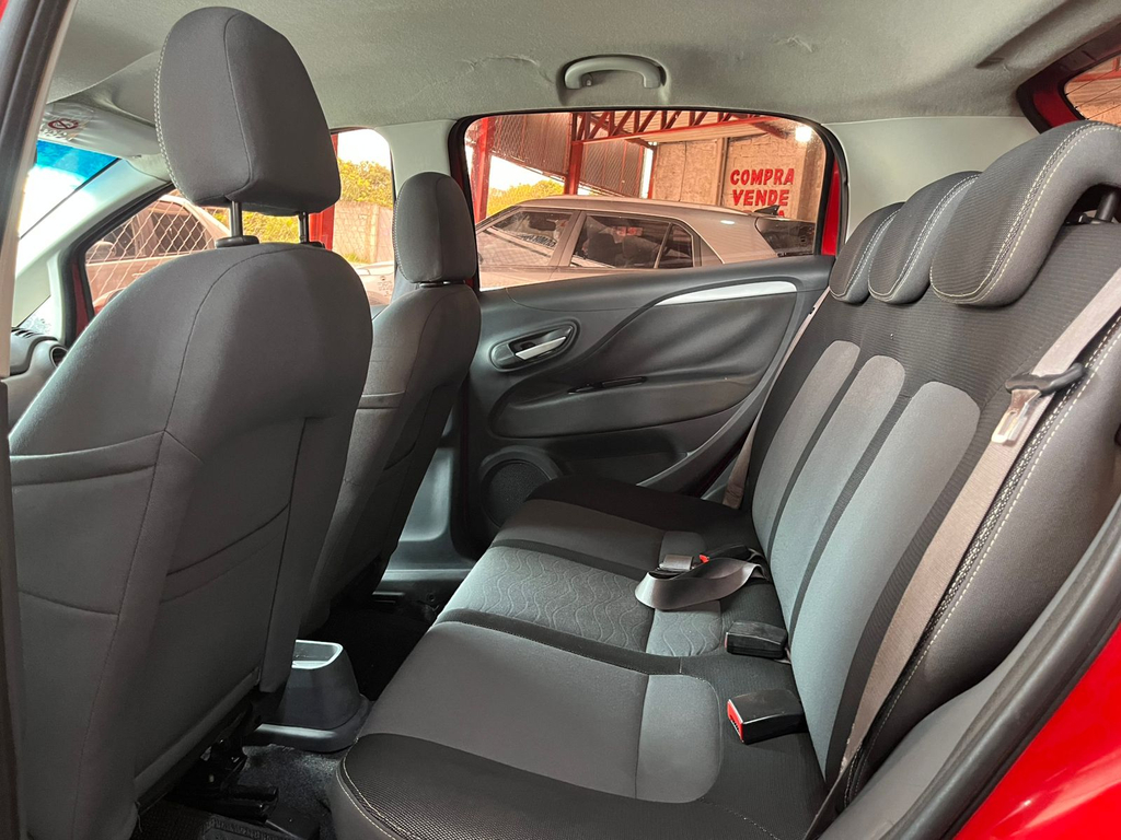 Fiat Punto Vermelho