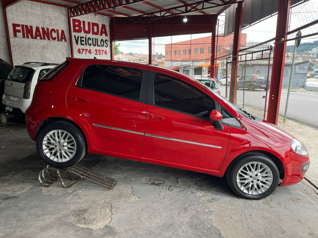 Fiat Punto Vermelho
