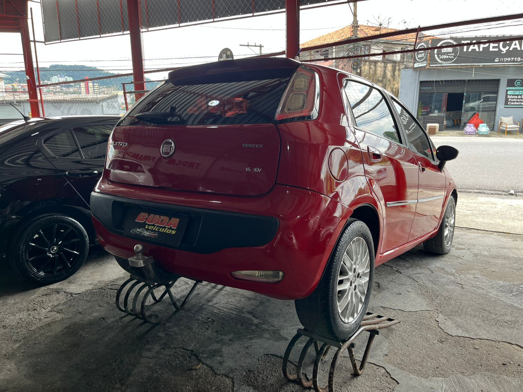 Fiat Punto Vermelho