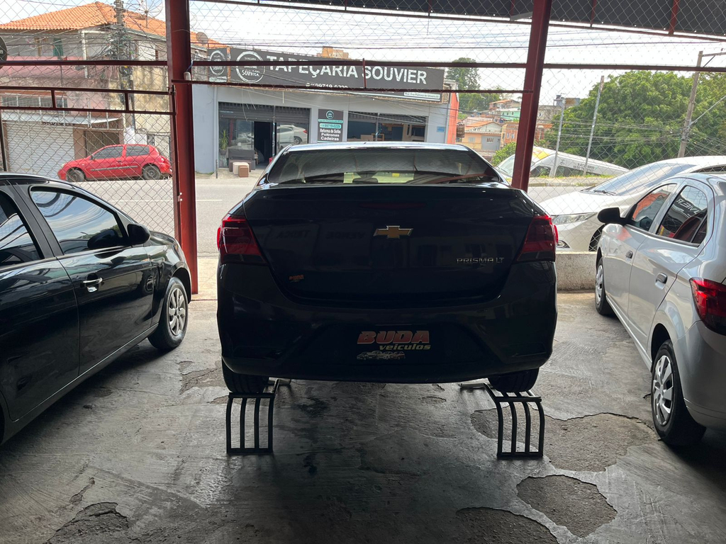 Chevrolet Prisma Cinza