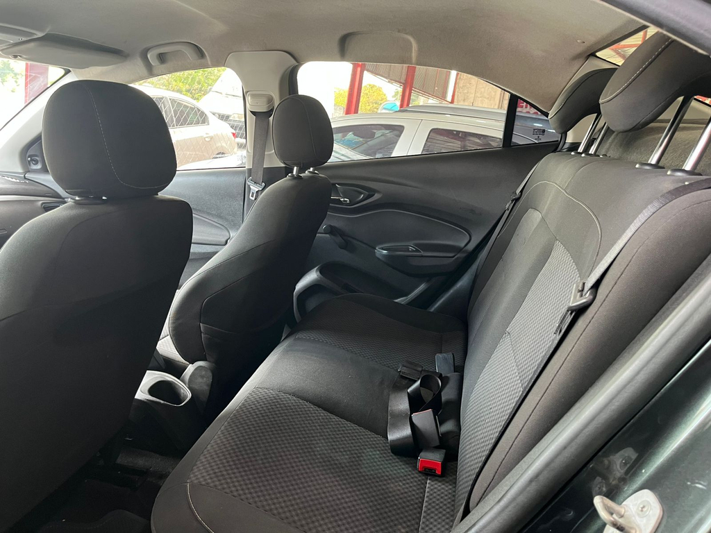 Chevrolet Prisma Cinza