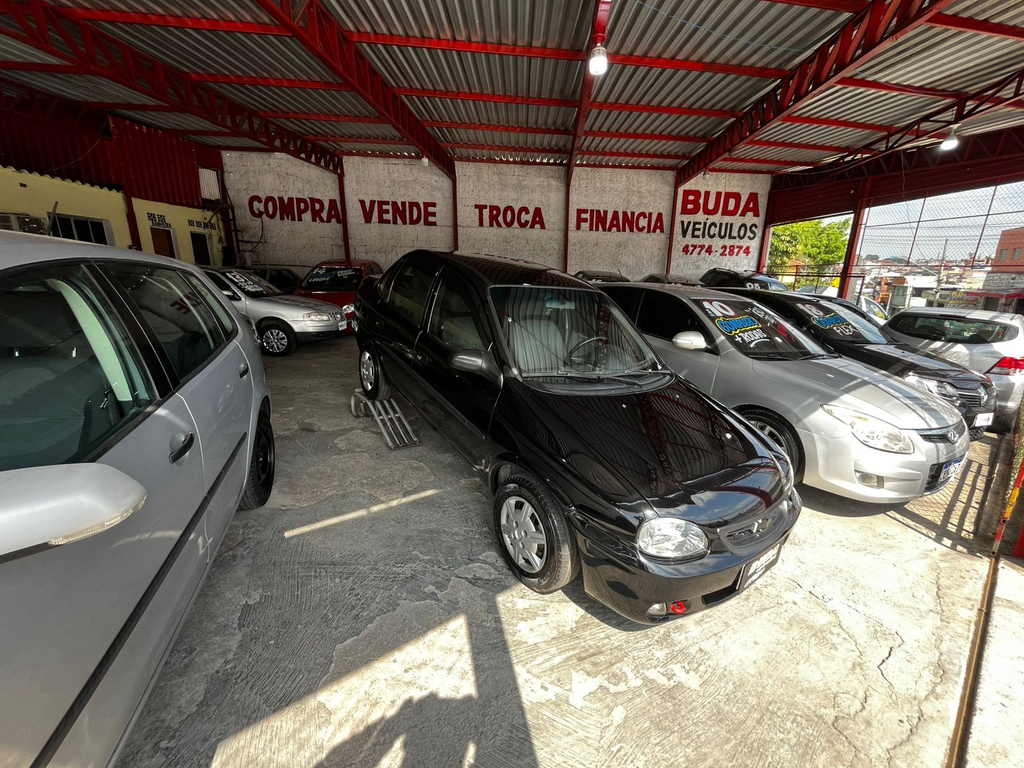 Chevrolet Classic Preto