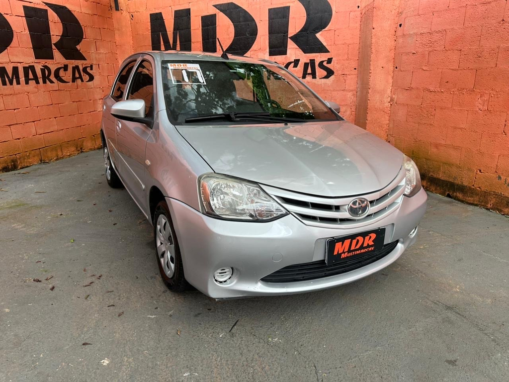 Toyota ETIOS X Prata