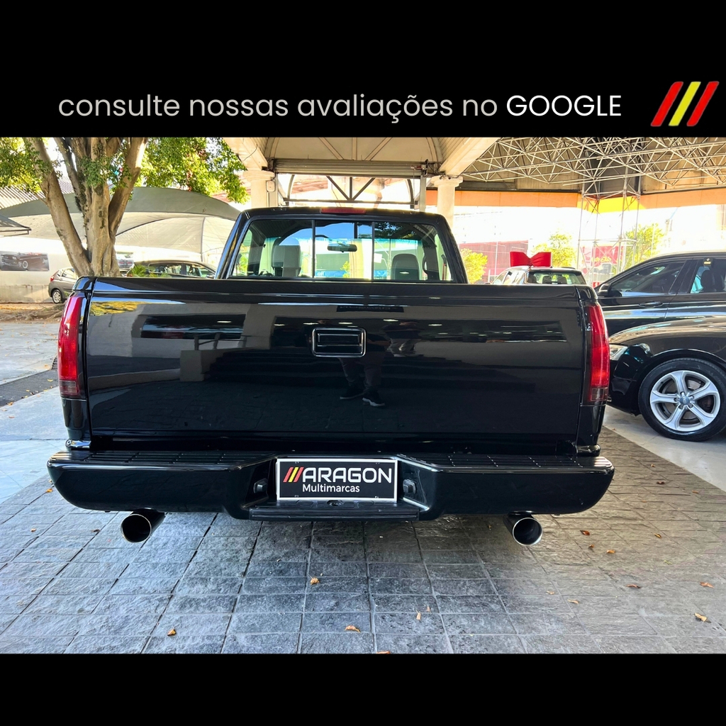 Chevrolet Silverado Preto