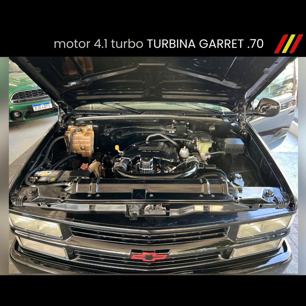 Chevrolet Silverado Preto