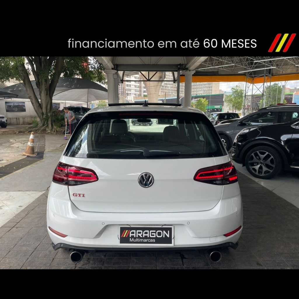 Volkswagen Golf Branco