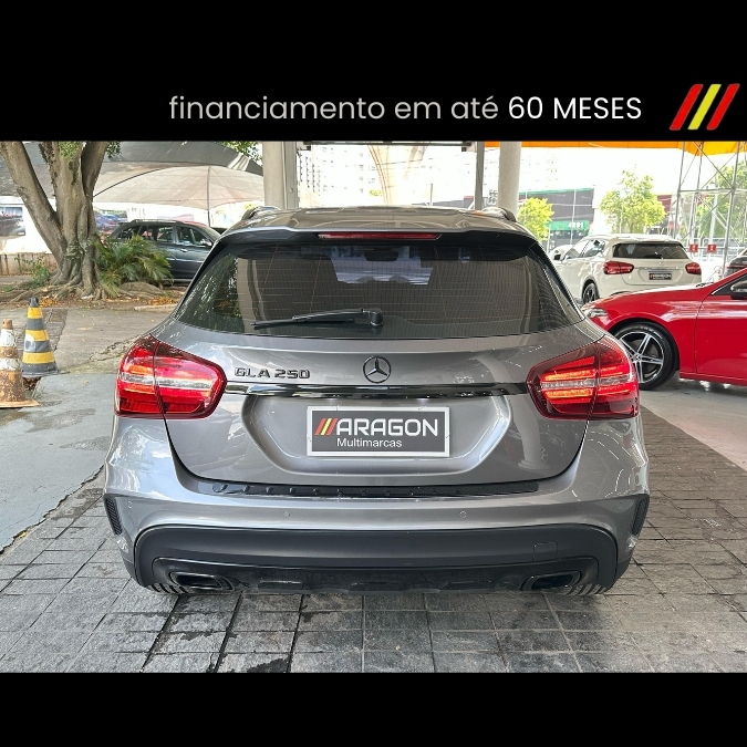 Mercedes Benz GLA-250 Cinza