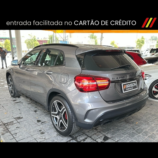 Mercedes Benz GLA-250 Cinza