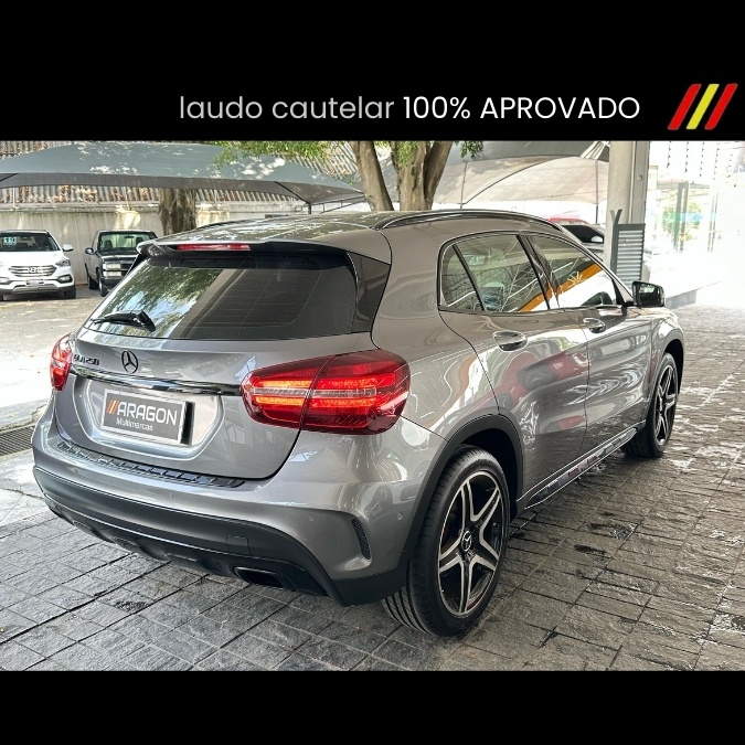 Mercedes Benz GLA-250 Cinza