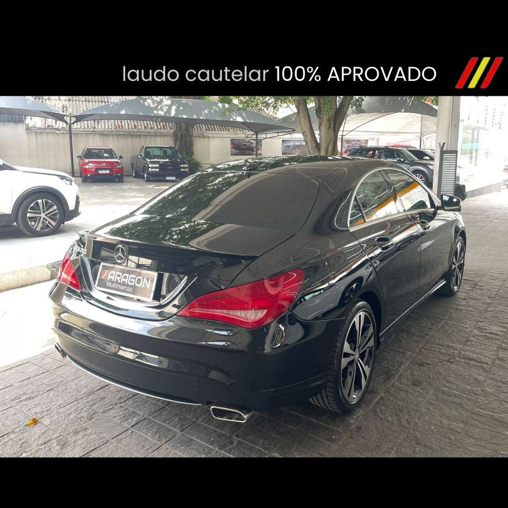 Mercedes Benz CLA-200 Preto