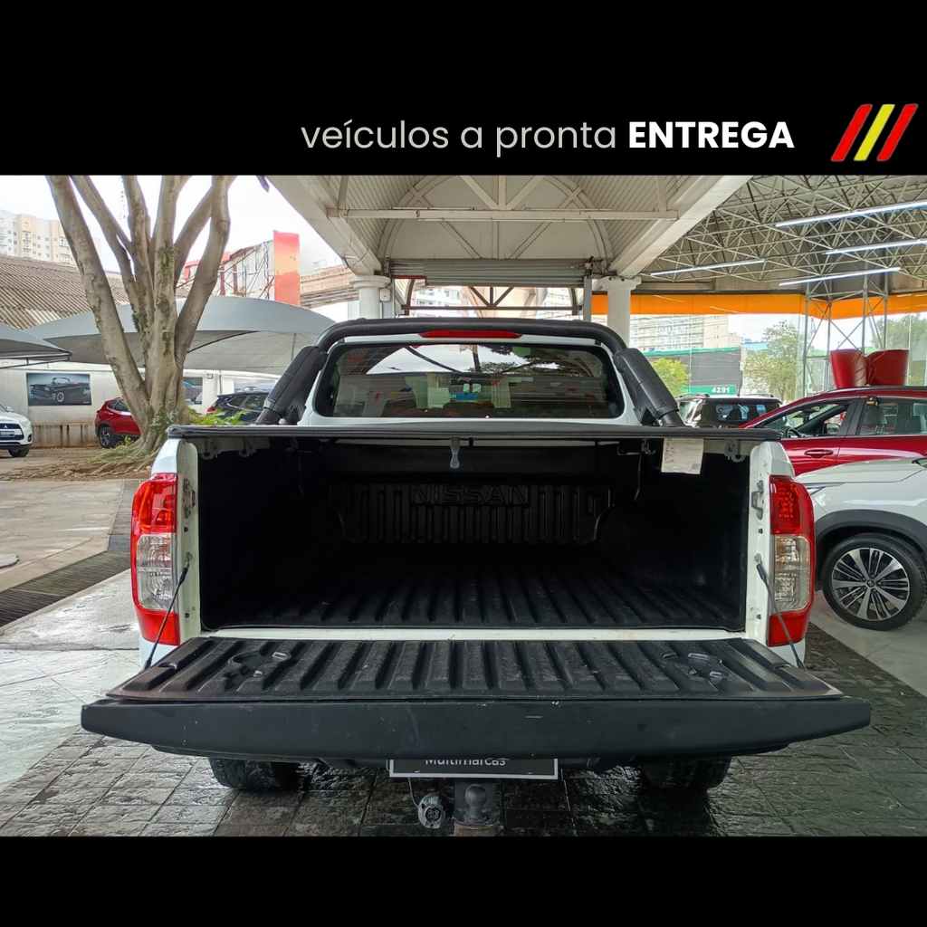 Nissan Frontier Branco