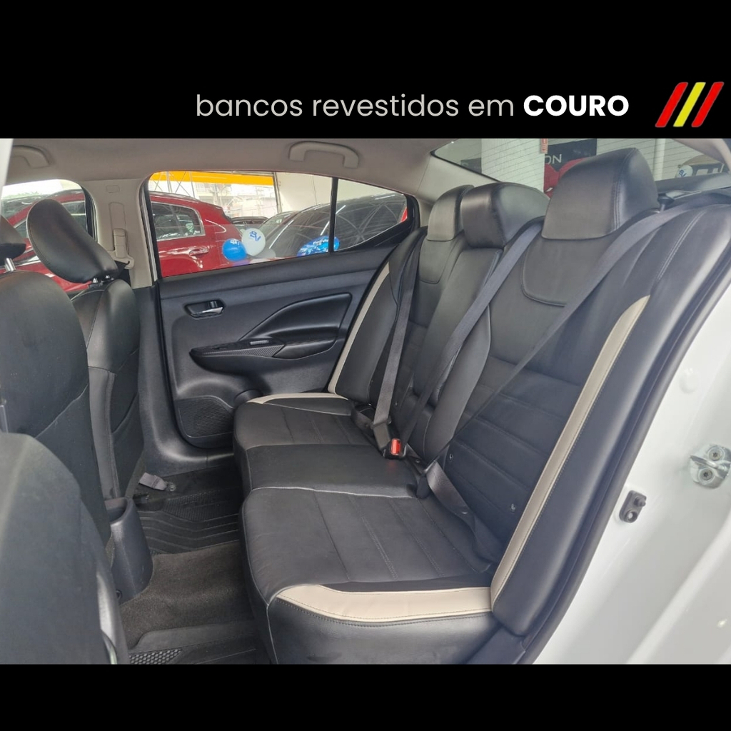Nissan Versa Branco