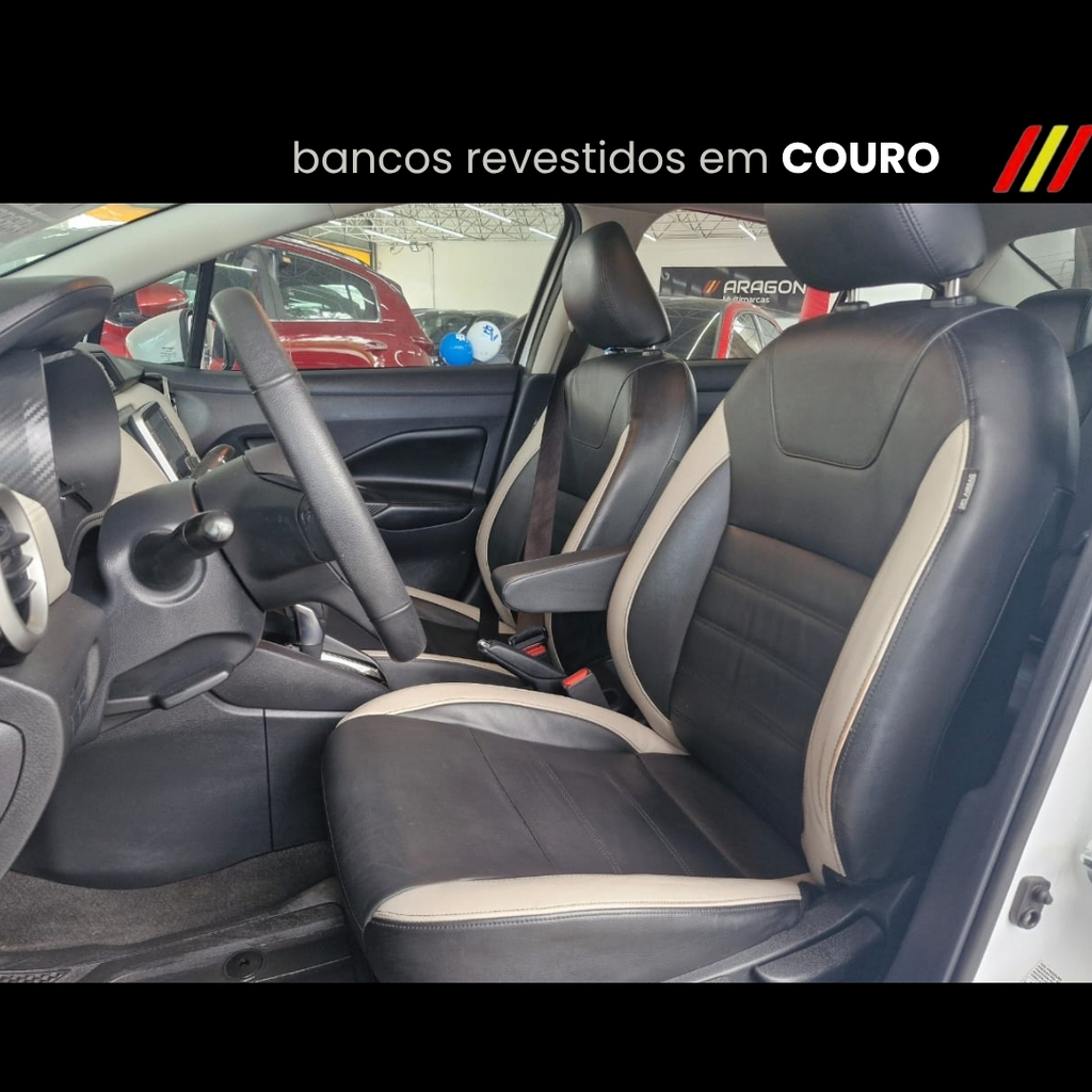 Nissan Versa Branco