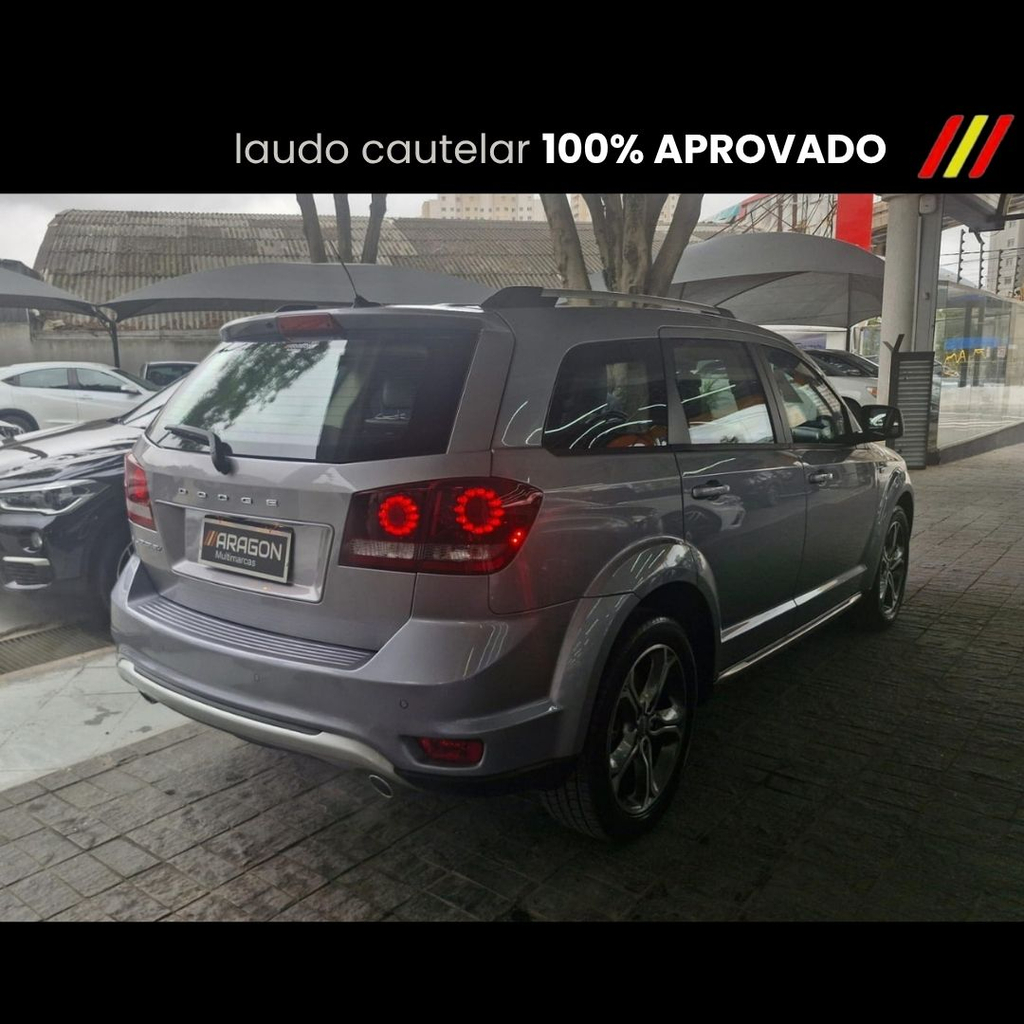 Dodge Journey Cinza