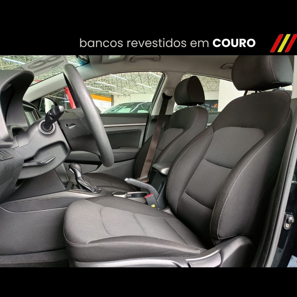 Hyundai Elantra Preto