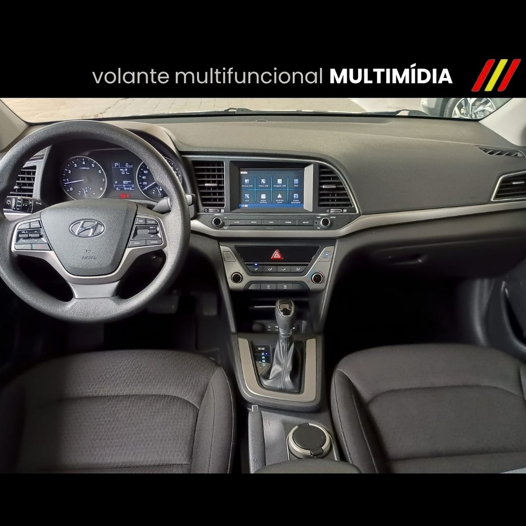 Hyundai Elantra Preto
