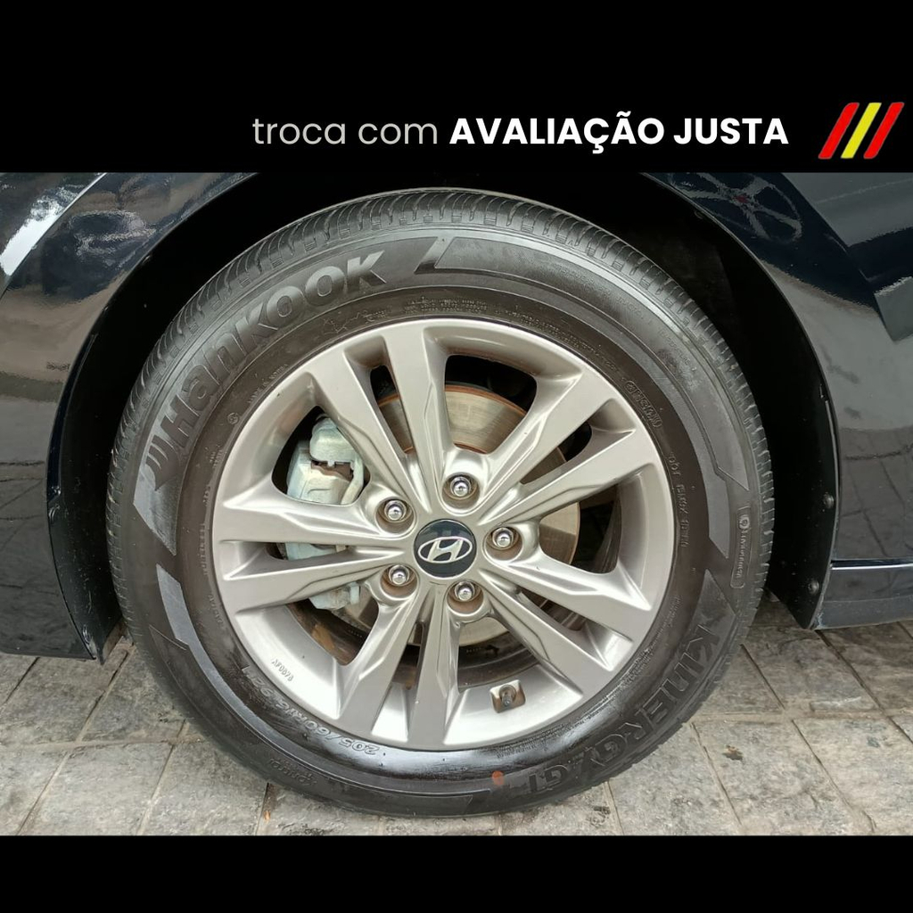 Hyundai Elantra Preto