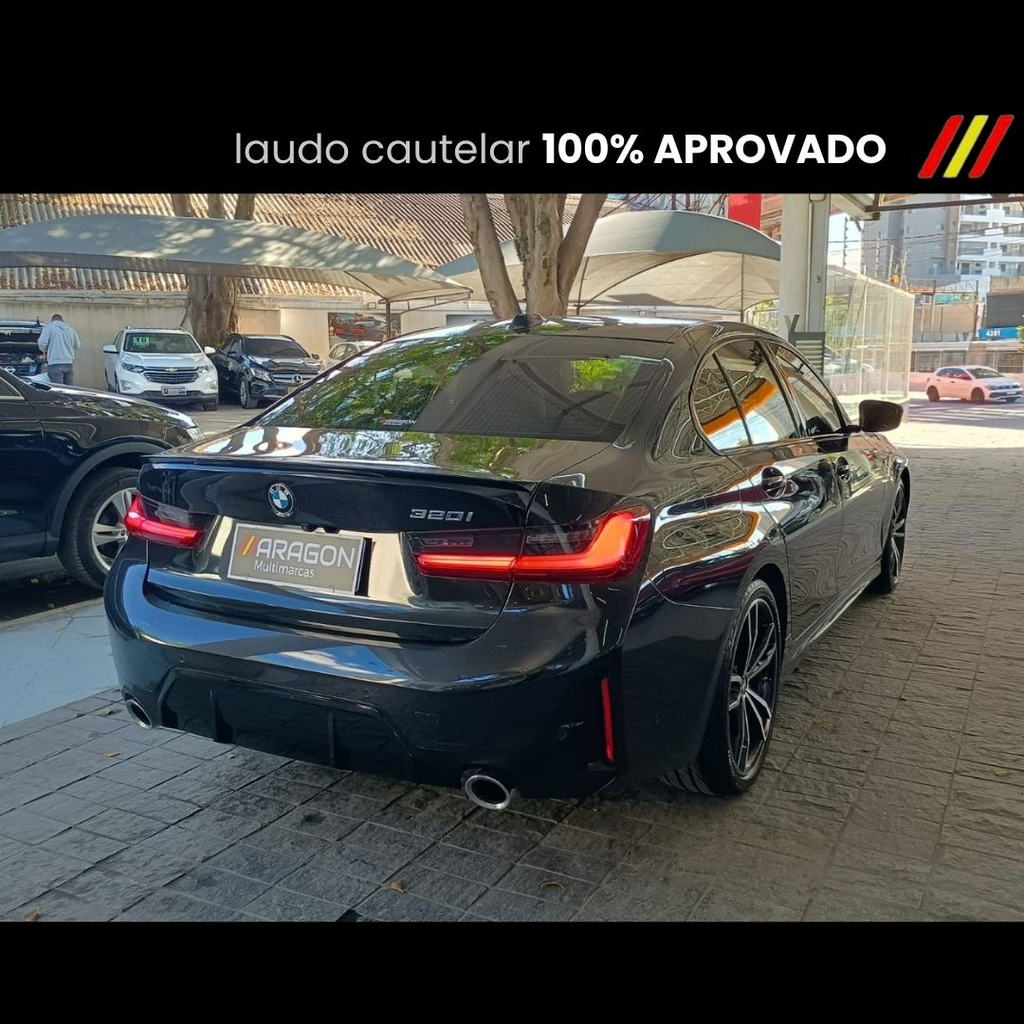 BMW 320i Preto