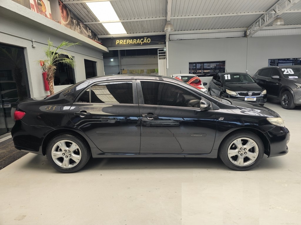 Toyota Corolla Preto