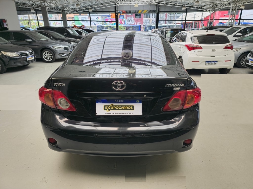 Toyota Corolla Preto
