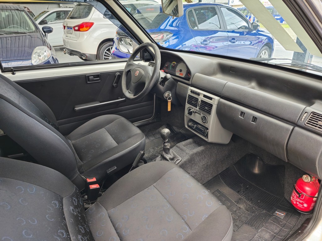 Fiat Uno Branco