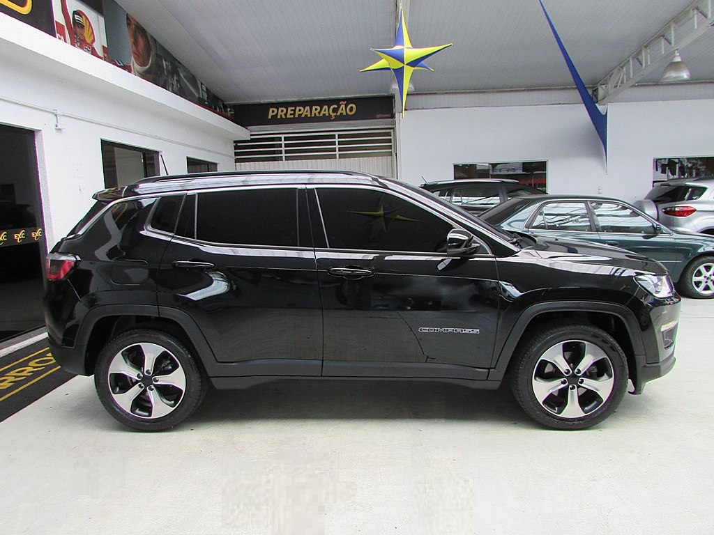 Jeep Compass Preto