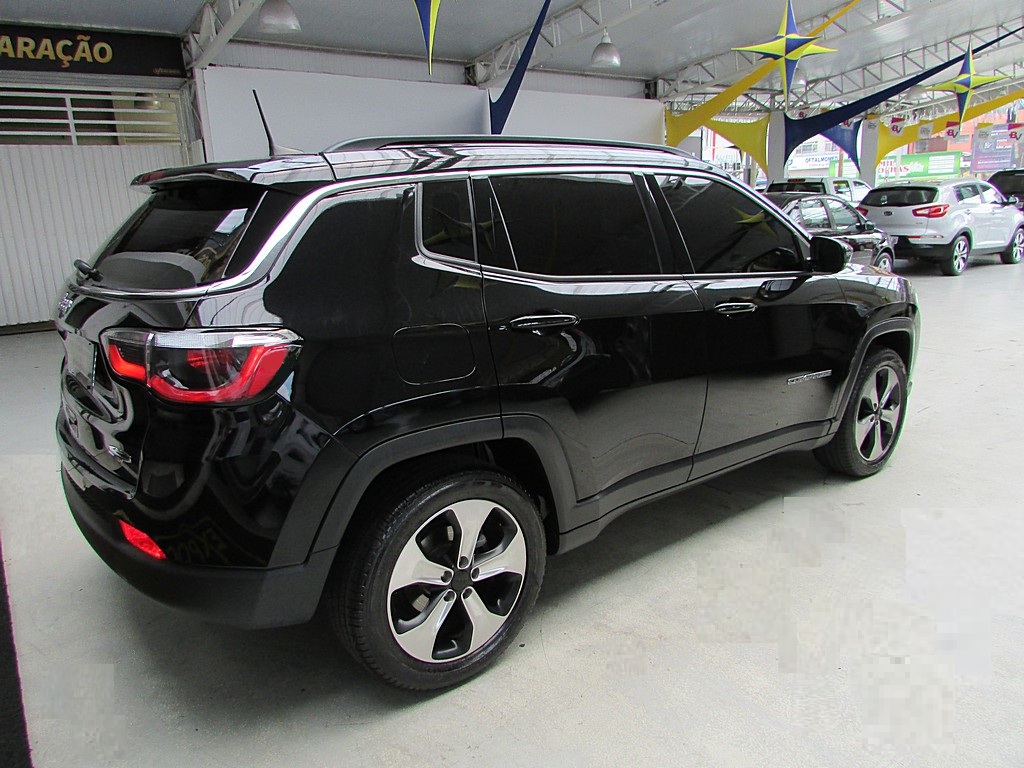 Jeep Compass Preto
