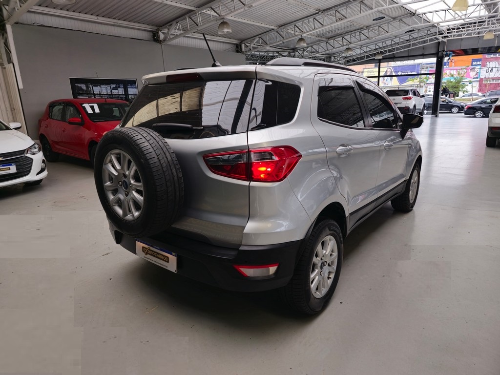 Ford EcoSport Prata