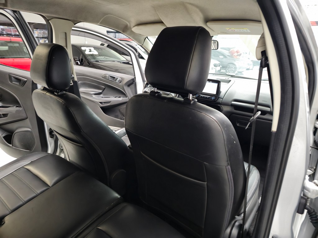 Ford EcoSport Prata