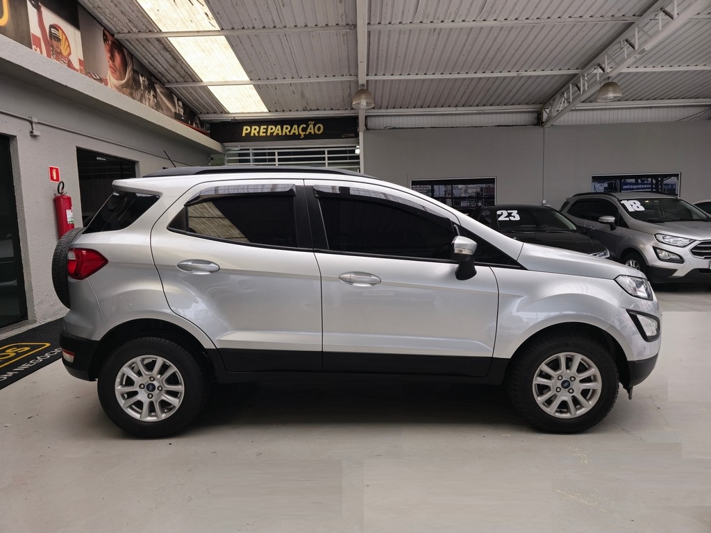 Ford EcoSport Prata