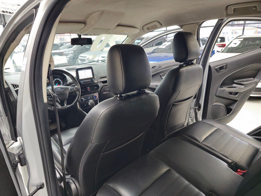 Ford EcoSport Prata