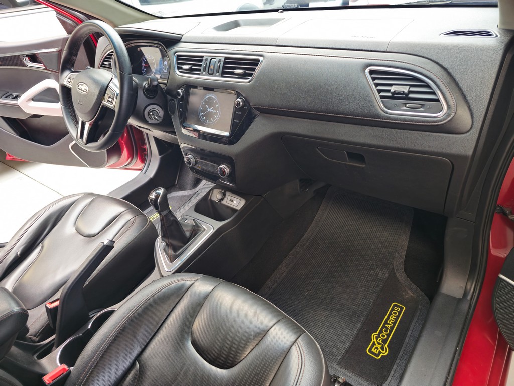 JAC T40 Vermelho