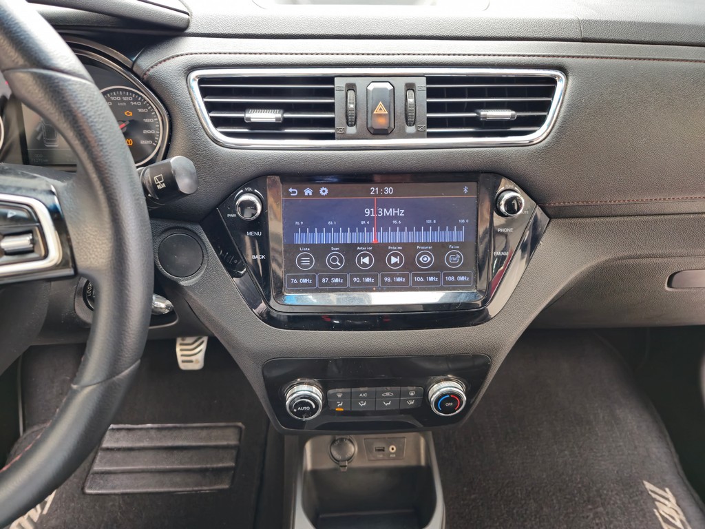 JAC T40 Vermelho