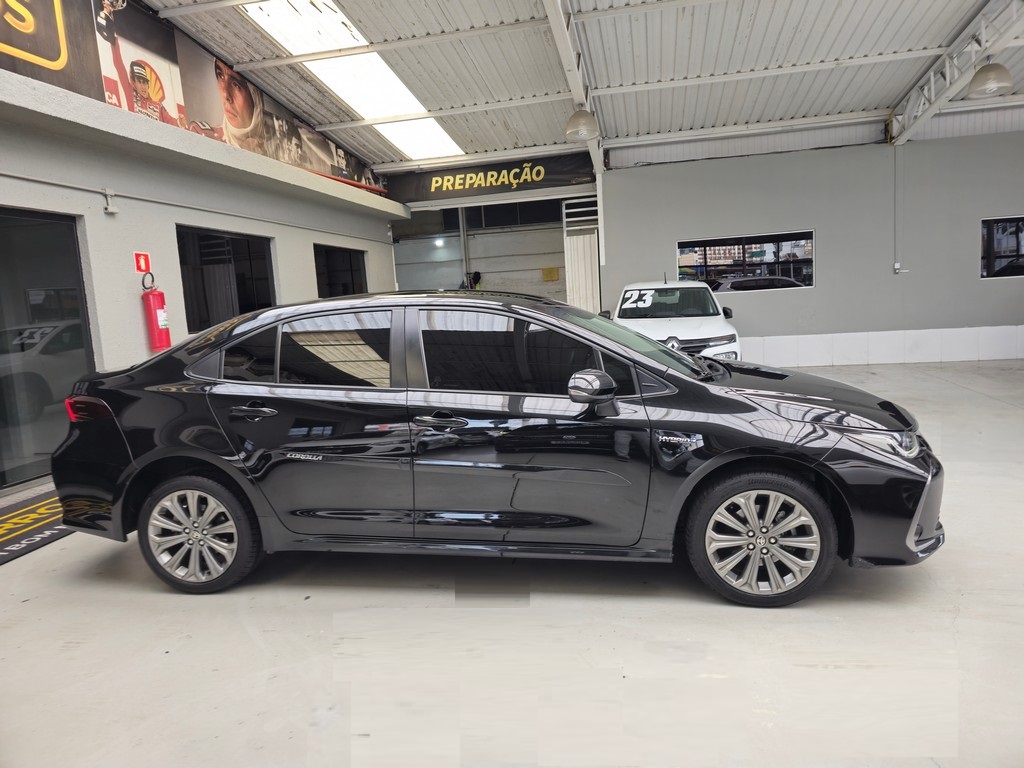 Toyota Corolla Altis Preto