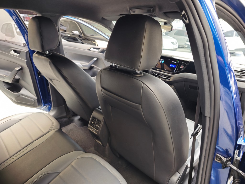 Volkswagen Nivus Azul