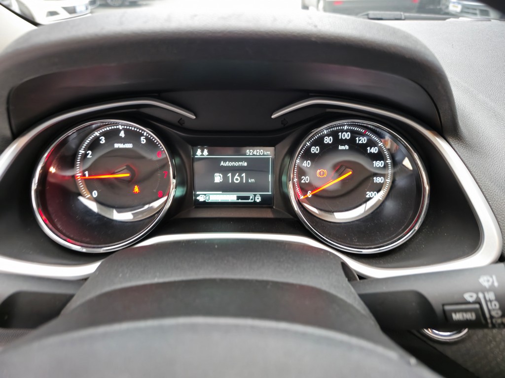 Chevrolet Onix Sedan Branco