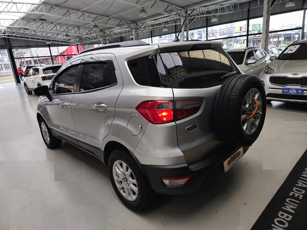 Ford EcoSport Prata