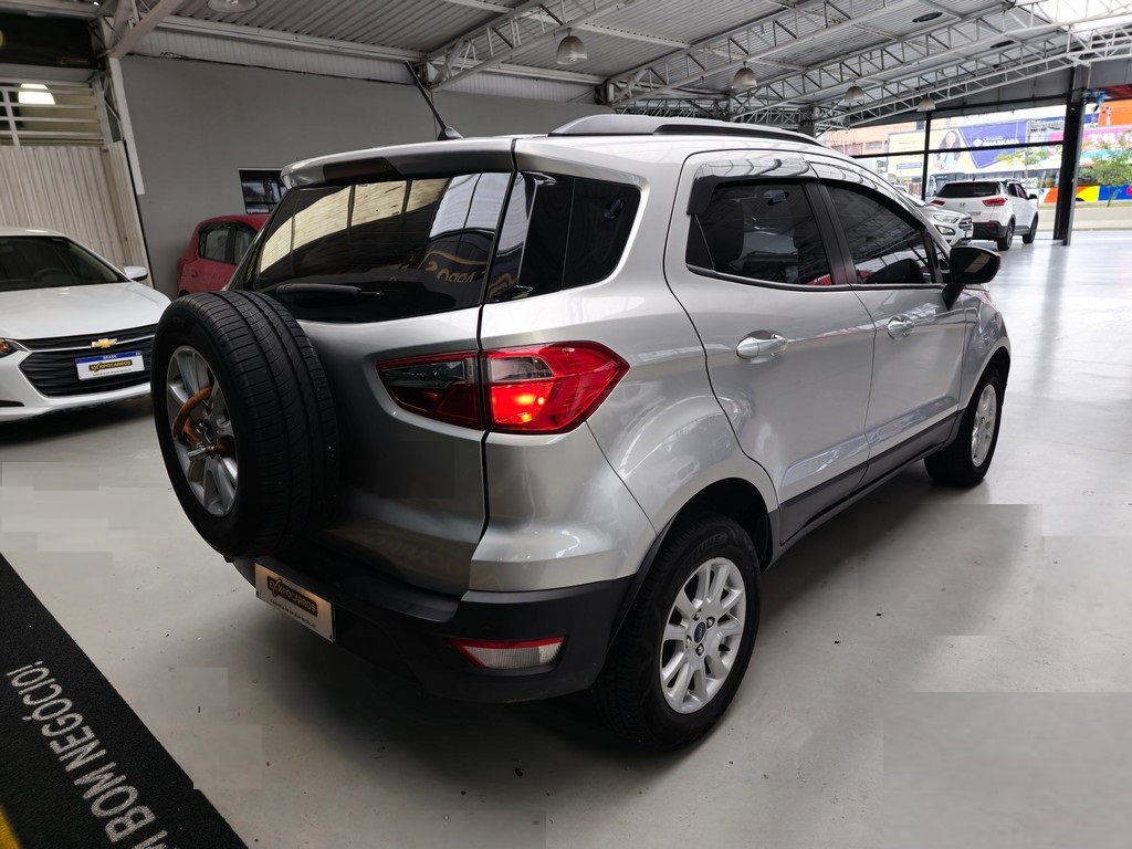 Ford EcoSport Prata