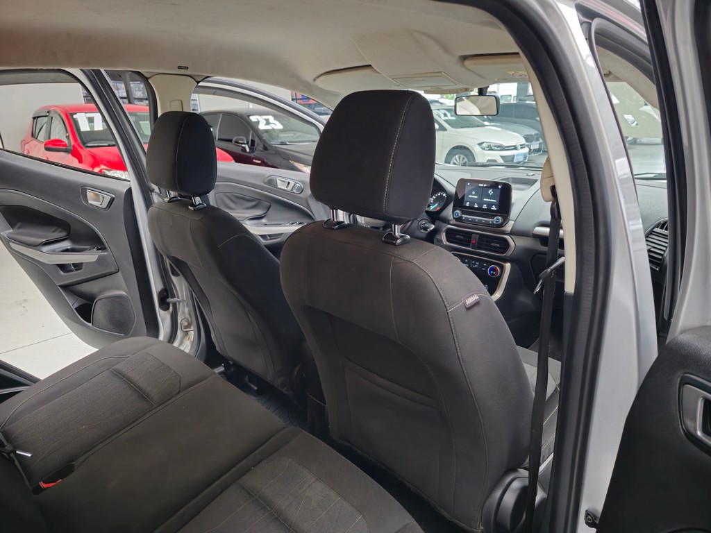 Ford EcoSport Prata