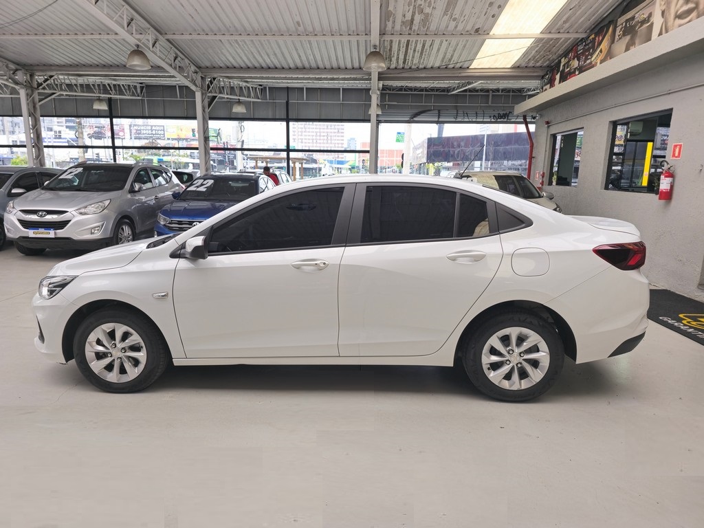 Chevrolet Onix Sedan Branco