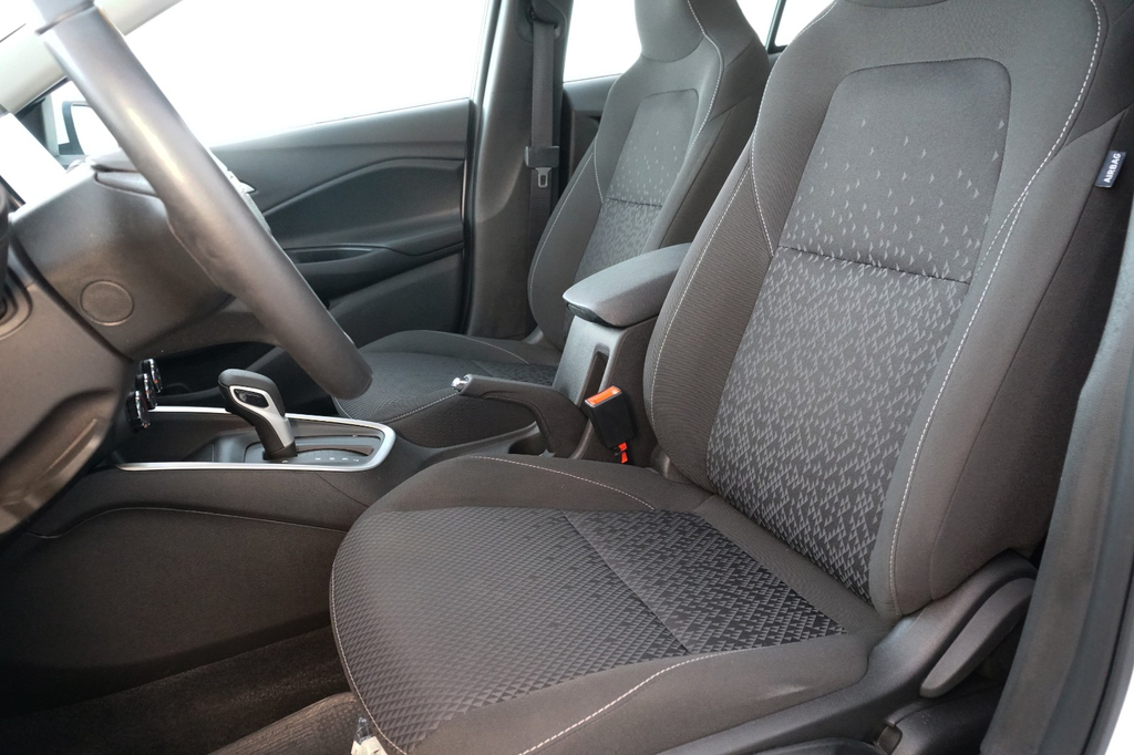 Chevrolet Onix Sedan Branco