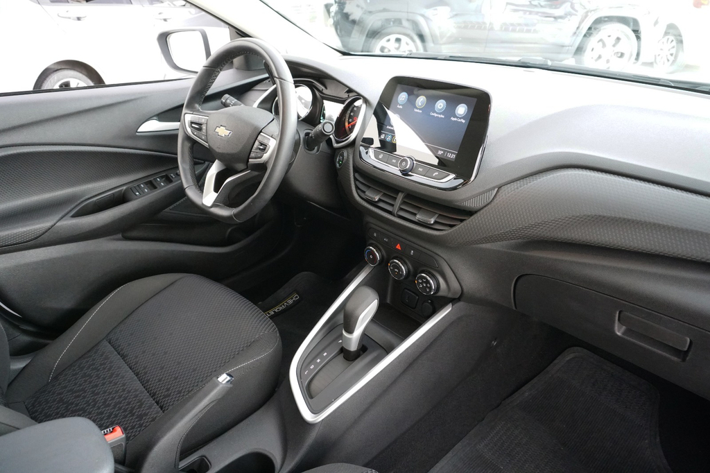 Chevrolet Onix Sedan Branco