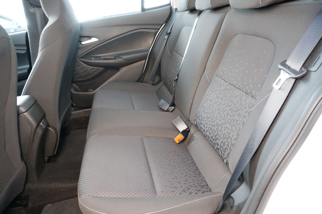 Chevrolet Onix Sedan Branco