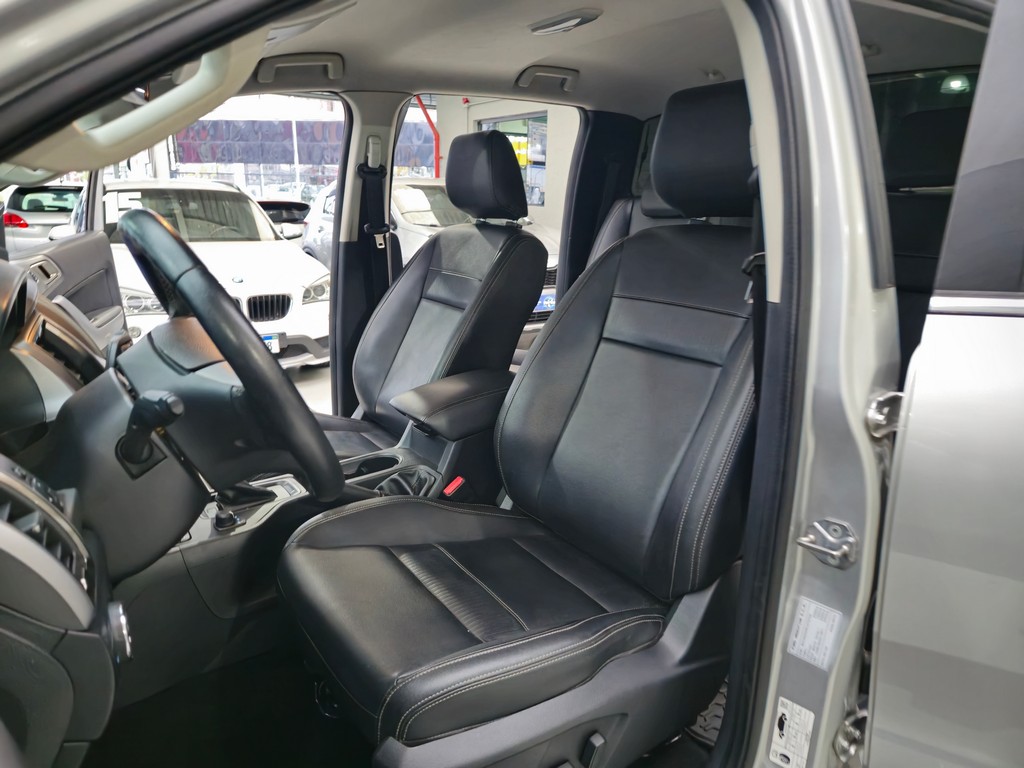Ford Ranger Prata