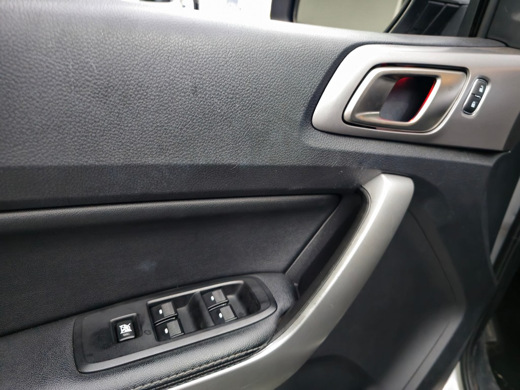 Ford Ranger Prata