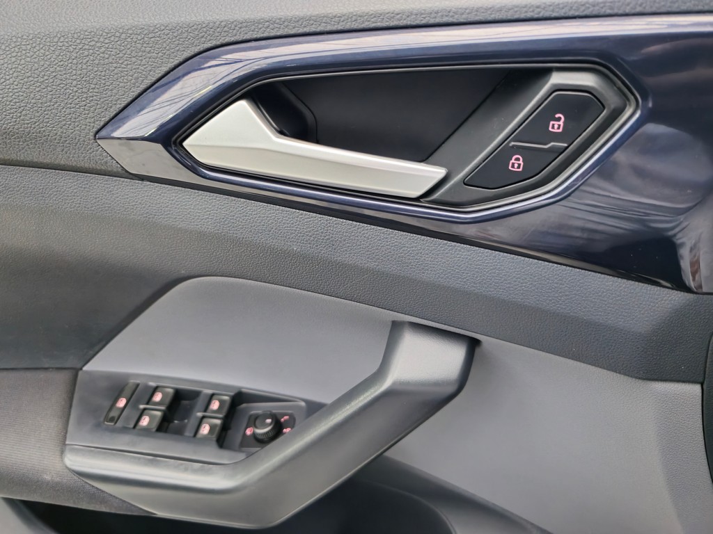Volkswagen T-Cross Preto